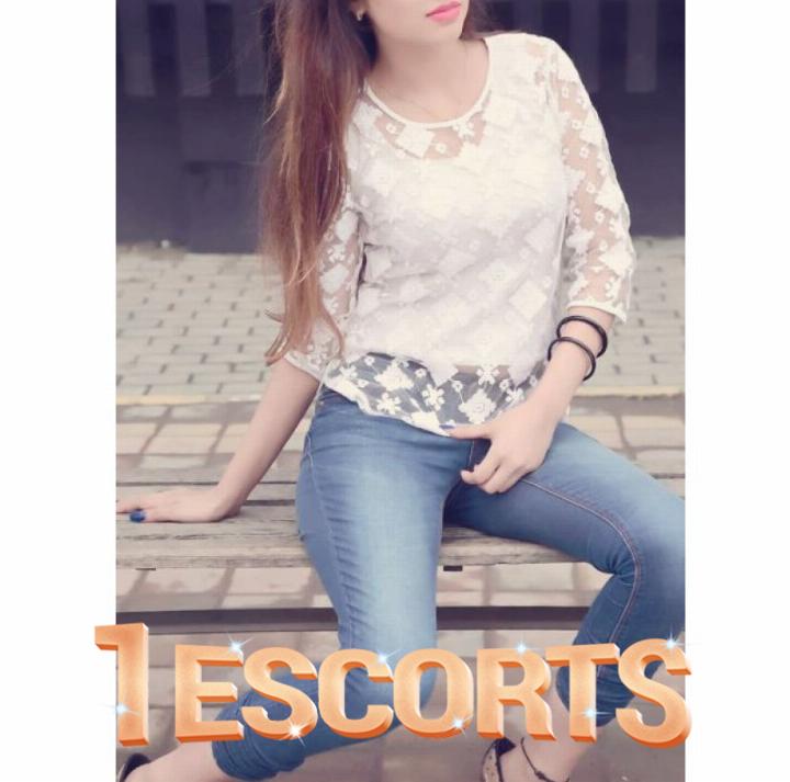 Desire to fulfill Lucknow Call Girls Escort Services Lucknow Escorts HouseWife Phone Number